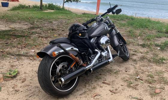 HARLEY-DAVIDSON SOFTAIL BREAKOUT HARLEY-DAVIDSON SOFTAIL BREAKOUT
